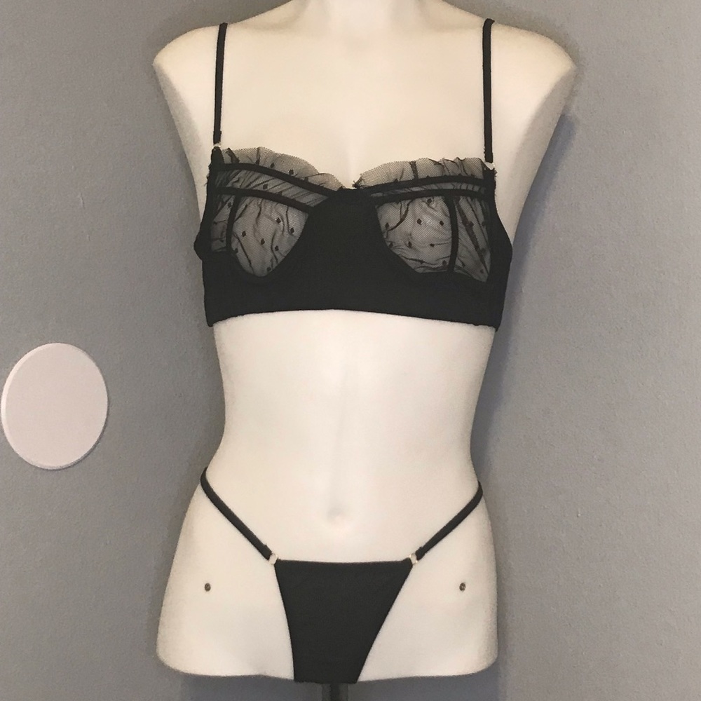 Black lingerie set
